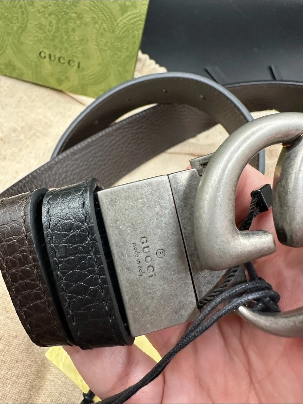 Gucci Black Brown REVERSIBLE Leather Belt with Matte Silver Double G Buckle EU95